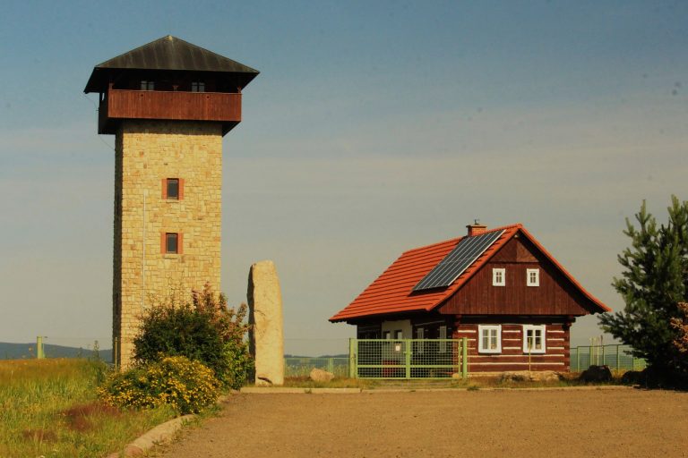 Rozhledna Roprachtice u Vysokého nad Jizerou